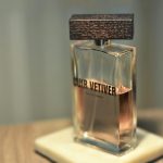 عطر ادکلن کوییغ وتیور ایوروشه - Cuir Vetiver Yves Rocher - بررسی، قیمت و خرید
