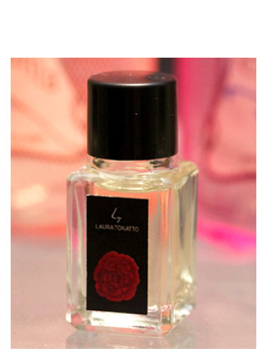 عطر ادکلن روسو توناتّو پروفومی - Rosso Tonatto Profumi - بررسی، قیمت و خرید