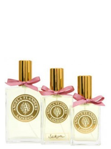 عطر ادکلن ساکورا آنژلا فلندرز - Sakura Angela Flanders - بررسی، قیمت و خرید
