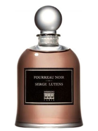 عطر ادکلن فورو نوآر سرژ لوتنز - Fourreau Noir Serge Lutens - بررسی، قیمت و خرید