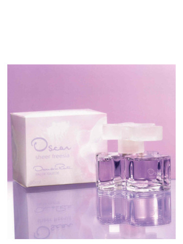 عطر ادکلن اسکار شیر فریزیا اسکار د لا رنتا - Oscar Sheer Freesia Oscar de la Renta - بررسی، قیمت و خرید