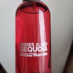 عطر ادکلن کام دس گارسونز سری ۲ رِد: سِکویا کوم د گارسون - Comme des Garcons Series 2 Red: Sequoia Comme des Garcons - بررسی، قیمت و خرید