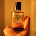 عطر ادکلن سیدار وودپکر تن پارله موا د پرفیوم - Cedar Woodpecker 10 Parle Moi de Parfum - بررسی، قیمت و خرید