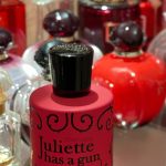 عطر ادکلن مد مادام ژولیت هز ا گان - Mad Madame Juliette Has A Gun - بررسی، قیمت و خرید