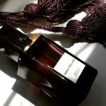 عطر ادکلن دَرینگلی دیفرنت دایانا وریلند - Daringly Different Diana Vreeland - بررسی، قیمت و خرید