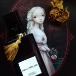 عطر ادکلن دَرینگلی دیفرنت دایانا وریلند - Daringly Different Diana Vreeland - بررسی، قیمت و خرید