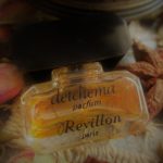 عطر ادکلن دتچما رِوِیون - Detchema Revillon - بررسی، قیمت و خرید