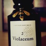 عطر ادکلن وایولاسیوم تو لارتیزان پغفومه - Violaceum 2 L'Artisan Parfumeur - بررسی، قیمت و خرید