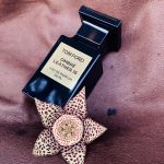عطر ادکلن آمبره لدر ۱۶ تام فورد - Ombre Leather 16 Tom Ford - بررسی، قیمت و خرید