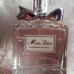 عطر ادکلن دیور ادیکت او سنشوال دیور - Dior Addict Eau Sensuelle Dior - بررسی، قیمت و خرید