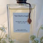 عطر ادکلن موگه بلانک ون کلیف اند آرپلز - Muguet Blanc Van Cleef & Arpels - بررسی، قیمت و خرید