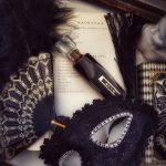 عطر ادکلن چرنویه دومینو سیورنو یه سییا‌نیه - Черное домино (Black Domino) Северное сияние - بررسی، قیمت و خرید