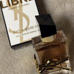عطر ادکلن لیبر فلورز اند فلیمز ایو سن لوران - Libre Flowers & Flames Yves Saint Laurent - بررسی، قیمت و خرید