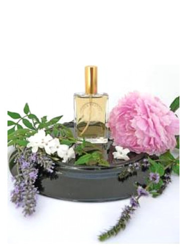عطر ادکلن میلفلر آنجلا فلاندرز - Millefleurs Angela Flanders - بررسی، قیمت و خرید