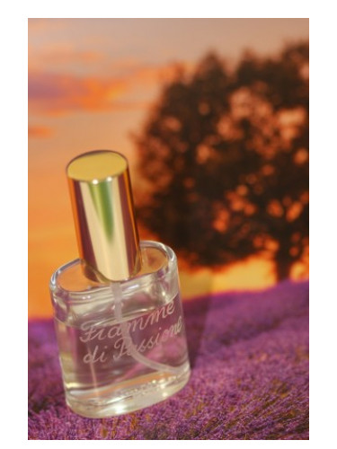 عطر ادکلن فیام دی پاسیون فرانچسکو ویتلی پرفیومز - Fiamme di Passione Francesco Vitelli Perfumes - بررسی، قیمت و خرید