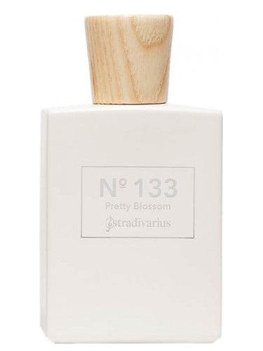 عطر ادکلن نو وان ثرتی تری پرتی بلاسم استرادیواریوس - No 133 Pretty Blossom Stradivarius - بررسی، قیمت و خرید