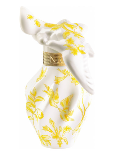 عطر ادکلن له ایر دو تمس آپاریس چه آنتوانت پویسون نینا ریچی - L'Air du Temps À Paris chez Antoinette Poisson Nina Ricci - بررسی، قیمت و خرید