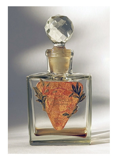 عطر ادکلن اکسترای مگنولیا دو سوخوم تگه نووایا زاریا - Extrait Magnolia de Soukhoum TEGE Новая Заря (The New Dawn) - بررسی، قیمت و خرید