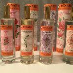 عطر ادکلن پی‌ونی ایزنارد - Pivoine Isnard - بررسی، قیمت و خرید