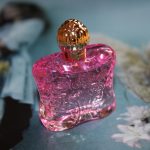 عطر ادکلن رمانتیکا آنا سوی - Romantica Anna Sui - بررسی، قیمت و خرید