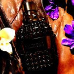 عطر ادکلن والنتینو اومو اینتنس ۲۰۲۱ والنتینو - Valentino Uomo Intense 2021 Valentino - بررسی، قیمت و خرید