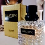 عطر ادکلن والنتینو دونا بورن این روما یلو دریم والنتینو - Valentino Donna Born In Roma Yellow Dream Valentino - بررسی، قیمت و خرید