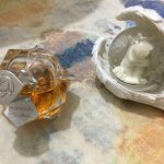 عطر ادکلن وومَنیتی له پارفوم دو کعیر موگلر - Womanity Les Parfums de Cuir Mugler - بررسی، قیمت و خرید