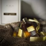عطر ادکلن یودی اِن وانیلا عود ای بی کی - Ruby N Vanilla Oud EBK - بررسی، قیمت و خرید
