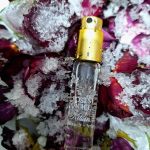 عطر ادکلن رزز آن آیس بای کیلیان - Roses on Ice By Kilian - بررسی، قیمت و خرید