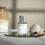 عطر ادکلن امبری زعفران دوسیه - Ambery Saffron Dossier - بررسی، قیمت و خرید