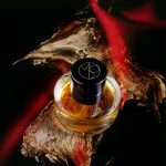 عطر ادکلن ورمیلیون وود مونا دی اوریو - Vermilion Wood Mona di Orio - بررسی، قیمت و خرید