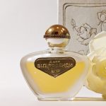 عطر ادکلن بلایی روزی رد کارنیشن - Белые розы - White Roses Red Carnation – Красная гвоздика - بررسی، قیمت و خرید