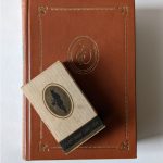 عطر ادکلن اُپِرای یوگِنی اُنیگین نوایا زرایا - Опера Евгений Онегин (Opera Eugene Onegin) Новая Заря (The New Dawn) - بررسی، قیمت و خرید