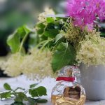 عطر ادکلن اسنس رر هوپگانت - Essence Rare Houbigant - بررسی، قیمت و خرید