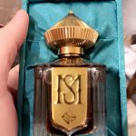 عطر ادکلن اگر د نویر اریج له دوری - Agar de Noir Areej Le Doré - بررسی، قیمت و خرید