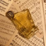 عطر ادکلن کاریزما اَوون - Charisma Avon - بررسی، قیمت و خرید
