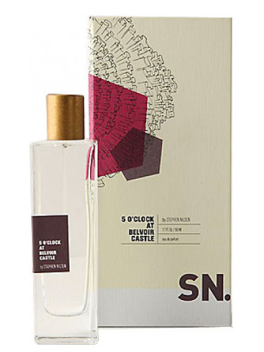 عطر ادکلن ا رادر ناول کالکشن فایو اُکلاک ات بِلوا کَسل بای استیون نیلسن انتروپولوژی - A Rather Novel Collection 5 O'Clock At Belvoir Castle by Stephen Nilsen Anthropologie - بررسی، قیمت و خرید