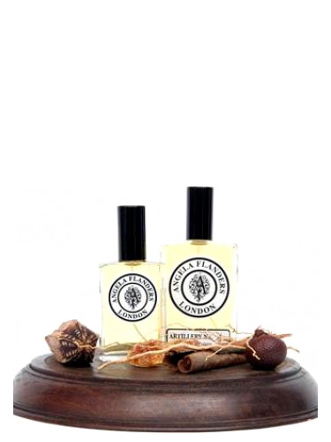 عطر ادکلن نو فور وتیورت آنجلا فلاندرز - No.4 Vetivert Angela Flanders - بررسی، قیمت و خرید