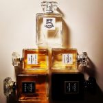 عطر ادکلن شنل نامبر فایو لئو ادو تویلت ۱۰۰ث انیورسری – اسک فور د مون لیمیتد ادیشن شانل - Chanel No 5 L'Eau Eau De Toilette 100th Anniversary – Ask For The Moon Limited Edition Chanel - بررسی، قیمت و خرید
