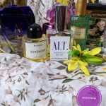 عطر ادکلن ای‌وی گلامور آدریان ویتادینی - AV Glamour Adrienne Vittadini - بررسی، قیمت و خرید