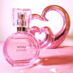 عطر ادکلن تَنک یو نِکست آریانا گرانده - Thank U, Next Ariana Grande - بررسی، قیمت و خرید