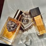 عطر ادکلن سانتالوم آلما پرفیومز ۱۹۴۸ - Santalum Almah Parfums 1948 - بررسی، قیمت و خرید