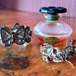 عطر ادکلن نارسیس نوآر کارن - Narcisse Noir Caron - بررسی، قیمت و خرید
