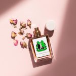عطر ادکلن ای رُز بای منی نیمز آرماس د سلازار - A Rose by Many Names Aromas de Salazar - بررسی، قیمت و خرید