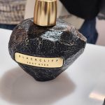 عطر ادکلن لوک آو لاو بِلَک‌کلیف پَرفیوم - Look of Love Blackcliff Parfums - بررسی، قیمت و خرید