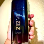 عطر ادکلن دو دوازده وی آی پی بلک کارولینا هررا - 212 VIP Black Carolina Herrera - بررسی، قیمت و خرید