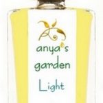 عطر ادکلن لایت آنیا گاردن - Light Anya's Garden - بررسی، قیمت و خرید