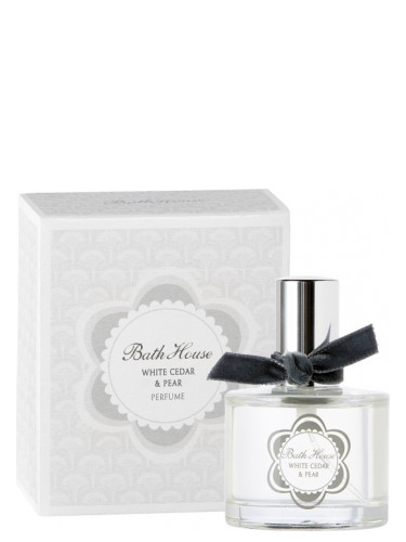 عطر ادکلن وایت سدار اند پیر بث هاوس - White Cedar & Pear Bath House - بررسی، قیمت و خرید