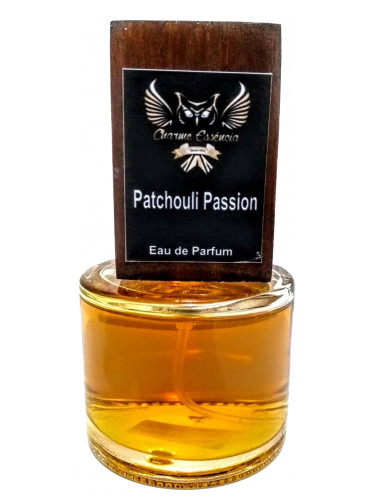 عطر ادکلن پچولی پشِن چارم اسنسیا - Patchouli Passion Charme Essência - بررسی، قیمت و خرید