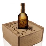 عطر ادکلن پنجاه و یک درجه و هفده دقیقه و سی و دو ثانیه شمال، یک درجه و نوزده دقیقه و پنجاه و یک ثانیه شرق هاکلز - 51° 17’ 32”N / 1° 19’ 51”E Haeckels - بررسی، قیمت و خرید
